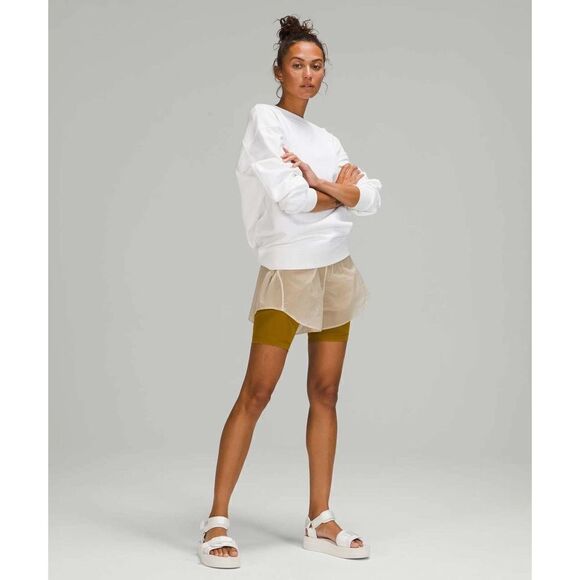 NWT Lululemon Step Out High Rise Short 0 - Picture 1 of 5